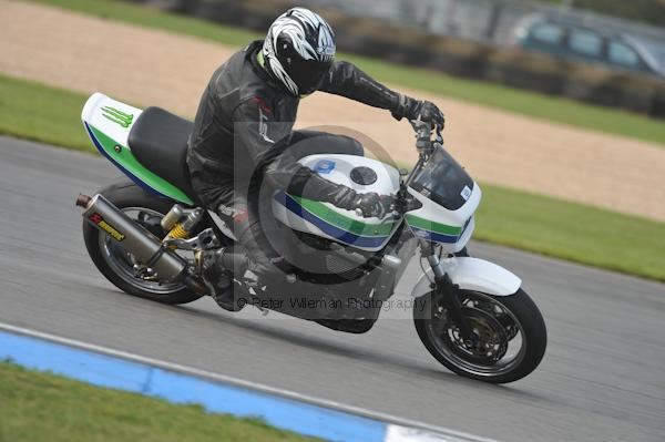 Motorcycle action photographs;Trackday digital images;donington;donington park leicestershire;donington photographs;event digital images;eventdigitalimages;no limits trackday;peter wileman photography;trackday;trackday photos