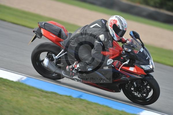 Motorcycle action photographs;Trackday digital images;donington;donington park leicestershire;donington photographs;event digital images;eventdigitalimages;no limits trackday;peter wileman photography;trackday;trackday photos
