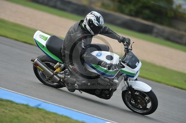 Motorcycle action photographs;Trackday digital images;donington;donington park leicestershire;donington photographs;event digital images;eventdigitalimages;no limits trackday;peter wileman photography;trackday;trackday photos