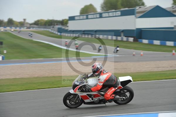 Motorcycle action photographs;Trackday digital images;donington;donington park leicestershire;donington photographs;event digital images;eventdigitalimages;no limits trackday;peter wileman photography;trackday;trackday photos