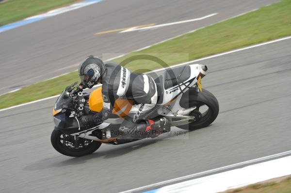 Motorcycle action photographs;Trackday digital images;donington;donington park leicestershire;donington photographs;event digital images;eventdigitalimages;no limits trackday;peter wileman photography;trackday;trackday photos
