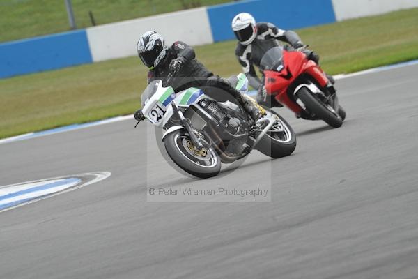 Motorcycle action photographs;Trackday digital images;donington;donington park leicestershire;donington photographs;event digital images;eventdigitalimages;no limits trackday;peter wileman photography;trackday;trackday photos