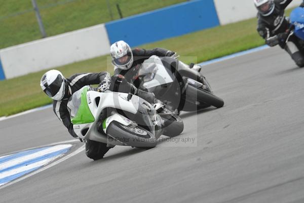 Motorcycle action photographs;Trackday digital images;donington;donington park leicestershire;donington photographs;event digital images;eventdigitalimages;no limits trackday;peter wileman photography;trackday;trackday photos
