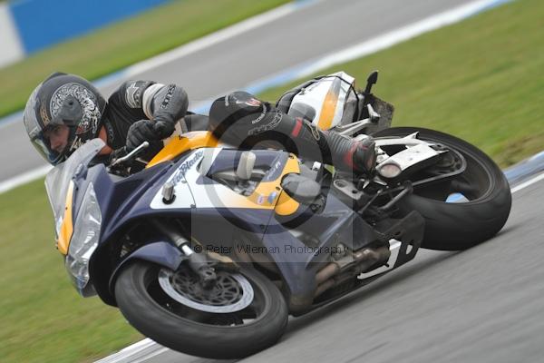 Motorcycle action photographs;Trackday digital images;donington;donington park leicestershire;donington photographs;event digital images;eventdigitalimages;no limits trackday;peter wileman photography;trackday;trackday photos