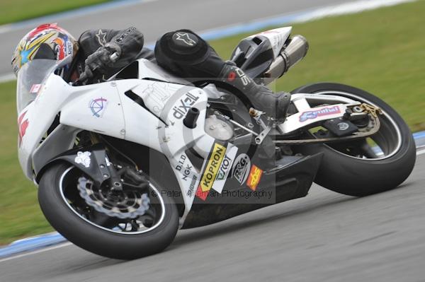 Motorcycle action photographs;Trackday digital images;donington;donington park leicestershire;donington photographs;event digital images;eventdigitalimages;no limits trackday;peter wileman photography;trackday;trackday photos