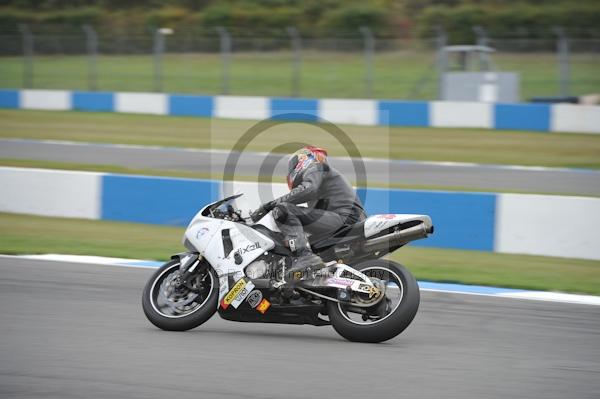 Motorcycle action photographs;Trackday digital images;donington;donington park leicestershire;donington photographs;event digital images;eventdigitalimages;no limits trackday;peter wileman photography;trackday;trackday photos