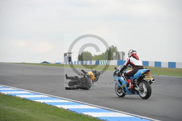 Motorcycle action photographs;Trackday digital images;donington;donington park leicestershire;donington photographs;event digital images;eventdigitalimages;no limits trackday;peter wileman photography;trackday;trackday photos