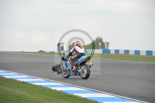Motorcycle action photographs;Trackday digital images;donington;donington park leicestershire;donington photographs;event digital images;eventdigitalimages;no limits trackday;peter wileman photography;trackday;trackday photos
