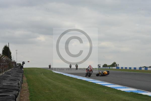 Motorcycle action photographs;Trackday digital images;donington;donington park leicestershire;donington photographs;event digital images;eventdigitalimages;no limits trackday;peter wileman photography;trackday;trackday photos