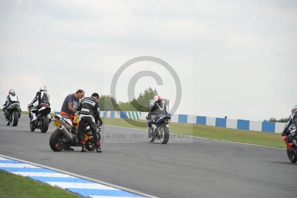 Motorcycle action photographs;Trackday digital images;donington;donington park leicestershire;donington photographs;event digital images;eventdigitalimages;no limits trackday;peter wileman photography;trackday;trackday photos