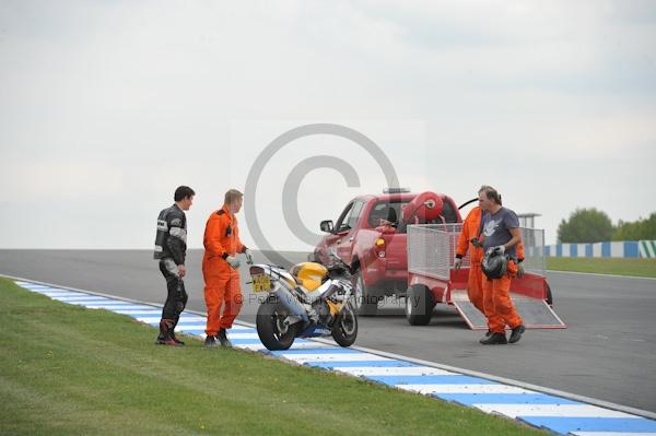 Motorcycle action photographs;Trackday digital images;donington;donington park leicestershire;donington photographs;event digital images;eventdigitalimages;no limits trackday;peter wileman photography;trackday;trackday photos