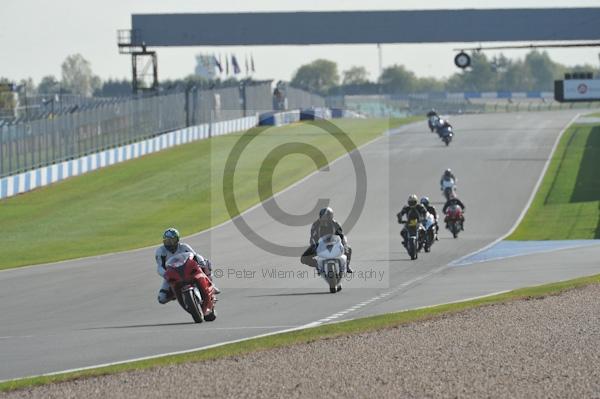 Motorcycle action photographs;Trackday digital images;donington;donington park leicestershire;donington photographs;event digital images;eventdigitalimages;no limits trackday;peter wileman photography;trackday;trackday photos