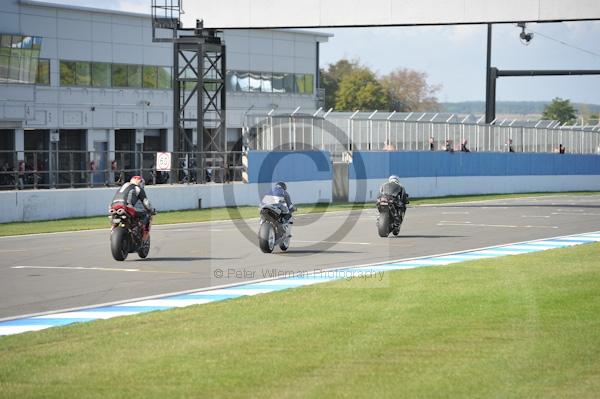 Motorcycle action photographs;Trackday digital images;donington;donington park leicestershire;donington photographs;event digital images;eventdigitalimages;no limits trackday;peter wileman photography;trackday;trackday photos