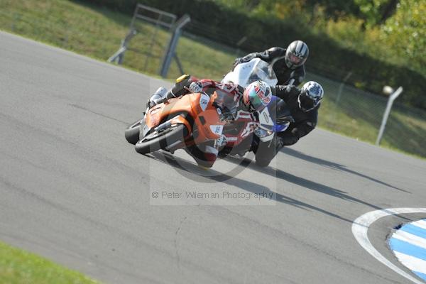 Motorcycle action photographs;Trackday digital images;donington;donington park leicestershire;donington photographs;event digital images;eventdigitalimages;no limits trackday;peter wileman photography;trackday;trackday photos
