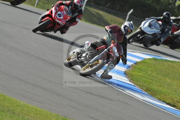 Motorcycle action photographs;Trackday digital images;donington;donington park leicestershire;donington photographs;event digital images;eventdigitalimages;no limits trackday;peter wileman photography;trackday;trackday photos
