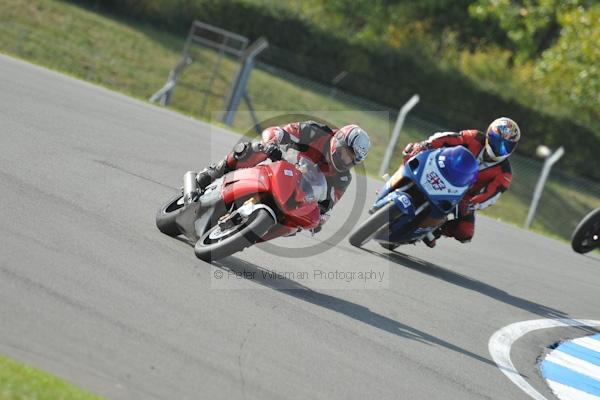Motorcycle action photographs;Trackday digital images;donington;donington park leicestershire;donington photographs;event digital images;eventdigitalimages;no limits trackday;peter wileman photography;trackday;trackday photos