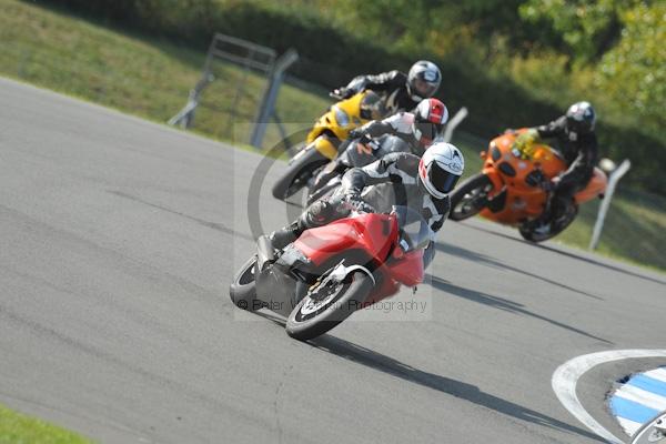 Motorcycle action photographs;Trackday digital images;donington;donington park leicestershire;donington photographs;event digital images;eventdigitalimages;no limits trackday;peter wileman photography;trackday;trackday photos