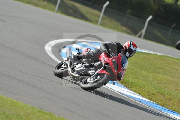 Motorcycle action photographs;Trackday digital images;donington;donington park leicestershire;donington photographs;event digital images;eventdigitalimages;no limits trackday;peter wileman photography;trackday;trackday photos