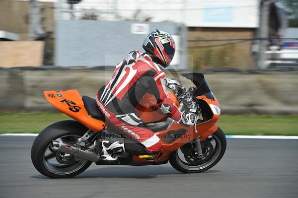 Motorcycle action photographs;Trackday digital images;donington;donington park leicestershire;donington photographs;event digital images;eventdigitalimages;no limits trackday;peter wileman photography;trackday;trackday photos