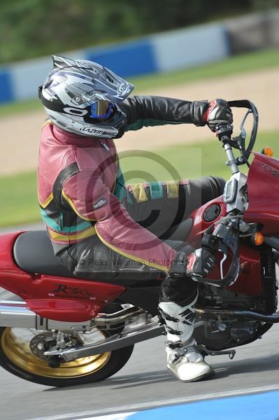 Motorcycle action photographs;Trackday digital images;donington;donington park leicestershire;donington photographs;event digital images;eventdigitalimages;no limits trackday;peter wileman photography;trackday;trackday photos