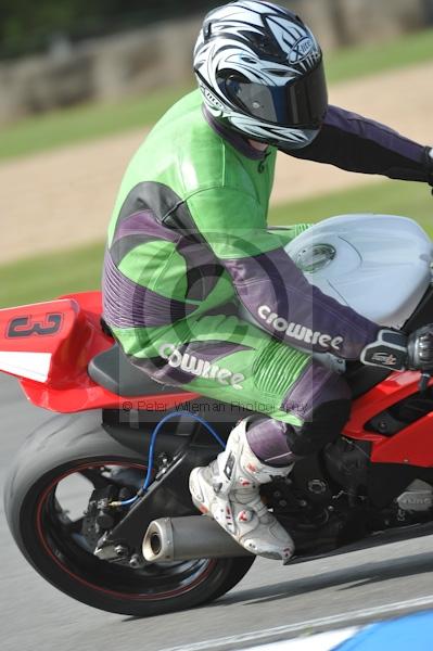 Motorcycle action photographs;Trackday digital images;donington;donington park leicestershire;donington photographs;event digital images;eventdigitalimages;no limits trackday;peter wileman photography;trackday;trackday photos