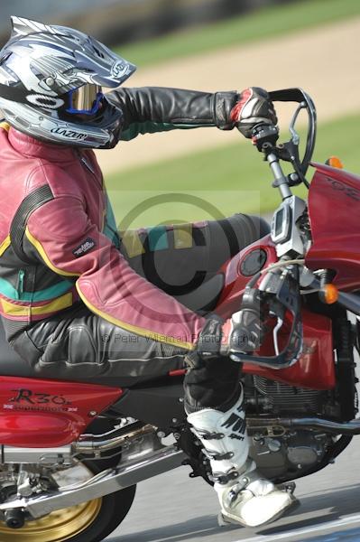 Motorcycle action photographs;Trackday digital images;donington;donington park leicestershire;donington photographs;event digital images;eventdigitalimages;no limits trackday;peter wileman photography;trackday;trackday photos