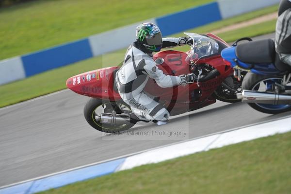 Motorcycle action photographs;Trackday digital images;donington;donington park leicestershire;donington photographs;event digital images;eventdigitalimages;no limits trackday;peter wileman photography;trackday;trackday photos