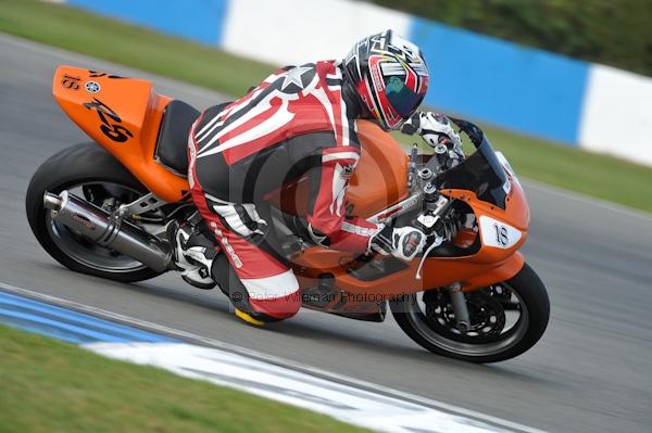 Motorcycle action photographs;Trackday digital images;donington;donington park leicestershire;donington photographs;event digital images;eventdigitalimages;no limits trackday;peter wileman photography;trackday;trackday photos