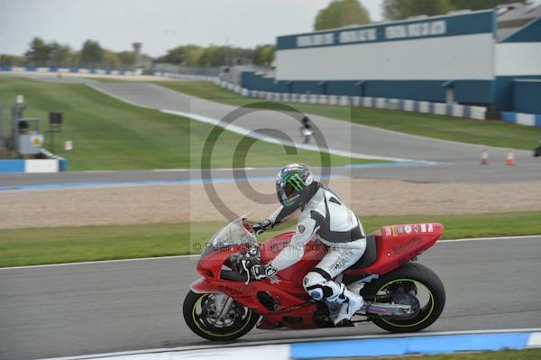 Motorcycle action photographs;Trackday digital images;donington;donington park leicestershire;donington photographs;event digital images;eventdigitalimages;no limits trackday;peter wileman photography;trackday;trackday photos