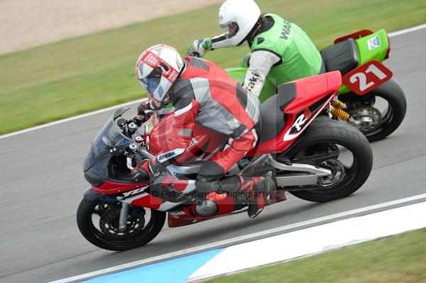 Motorcycle action photographs;Trackday digital images;donington;donington park leicestershire;donington photographs;event digital images;eventdigitalimages;no limits trackday;peter wileman photography;trackday;trackday photos