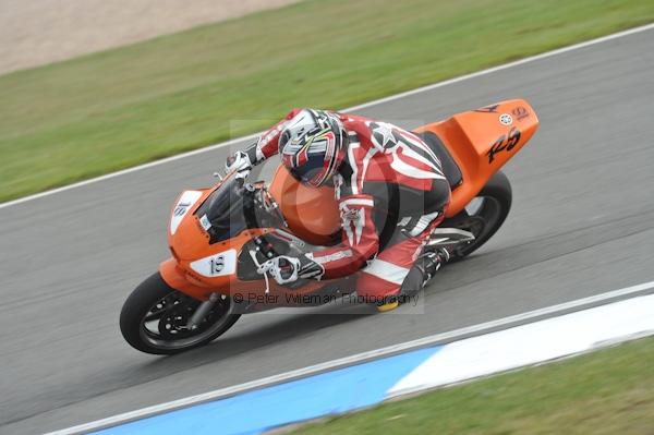 Motorcycle action photographs;Trackday digital images;donington;donington park leicestershire;donington photographs;event digital images;eventdigitalimages;no limits trackday;peter wileman photography;trackday;trackday photos
