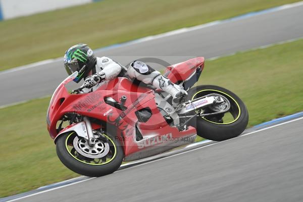 Motorcycle action photographs;Trackday digital images;donington;donington park leicestershire;donington photographs;event digital images;eventdigitalimages;no limits trackday;peter wileman photography;trackday;trackday photos