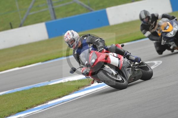 Motorcycle action photographs;Trackday digital images;donington;donington park leicestershire;donington photographs;event digital images;eventdigitalimages;no limits trackday;peter wileman photography;trackday;trackday photos