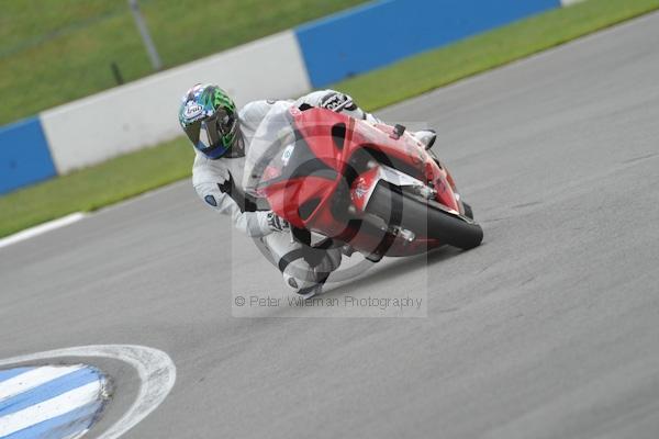 Motorcycle action photographs;Trackday digital images;donington;donington park leicestershire;donington photographs;event digital images;eventdigitalimages;no limits trackday;peter wileman photography;trackday;trackday photos