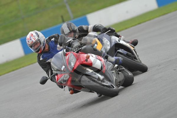 Motorcycle action photographs;Trackday digital images;donington;donington park leicestershire;donington photographs;event digital images;eventdigitalimages;no limits trackday;peter wileman photography;trackday;trackday photos