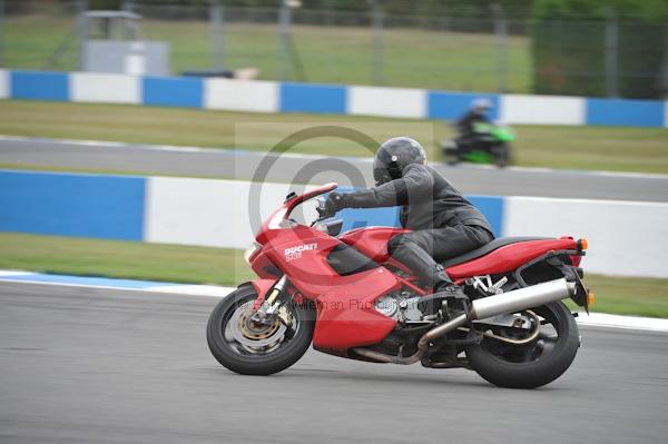 Motorcycle action photographs;Trackday digital images;donington;donington park leicestershire;donington photographs;event digital images;eventdigitalimages;no limits trackday;peter wileman photography;trackday;trackday photos