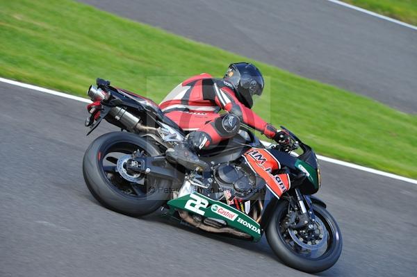 Motorcycle action photographs;Trackday digital images;cadwell;cadwell park photographs;event digital images;eventdigitalimages;motor racing louth lincolnshire;no limits trackday;peter wileman photography;trackday;trackday photos