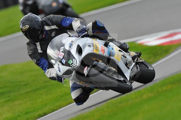 Motorcycle action photographs;Trackday digital images;cadwell;cadwell park photographs;event digital images;eventdigitalimages;motor racing louth lincolnshire;no limits trackday;peter wileman photography;trackday;trackday photos