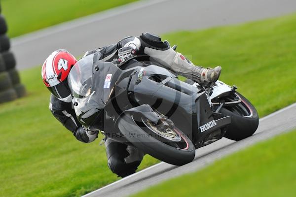 Motorcycle action photographs;Trackday digital images;cadwell;cadwell park photographs;event digital images;eventdigitalimages;motor racing louth lincolnshire;no limits trackday;peter wileman photography;trackday;trackday photos