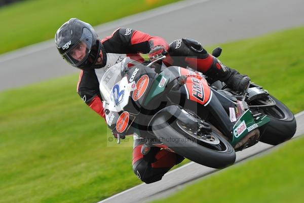 Motorcycle action photographs;Trackday digital images;cadwell;cadwell park photographs;event digital images;eventdigitalimages;motor racing louth lincolnshire;no limits trackday;peter wileman photography;trackday;trackday photos