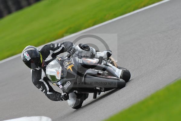 Motorcycle action photographs;Trackday digital images;cadwell;cadwell park photographs;event digital images;eventdigitalimages;motor racing louth lincolnshire;no limits trackday;peter wileman photography;trackday;trackday photos