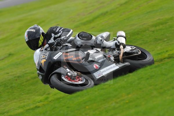 Motorcycle action photographs;Trackday digital images;cadwell;cadwell park photographs;event digital images;eventdigitalimages;motor racing louth lincolnshire;no limits trackday;peter wileman photography;trackday;trackday photos