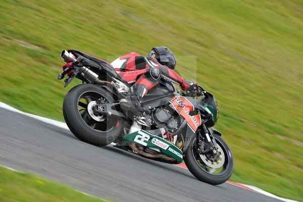 Motorcycle action photographs;Trackday digital images;cadwell;cadwell park photographs;event digital images;eventdigitalimages;motor racing louth lincolnshire;no limits trackday;peter wileman photography;trackday;trackday photos