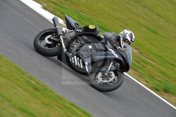 Motorcycle action photographs;Trackday digital images;cadwell;cadwell park photographs;event digital images;eventdigitalimages;motor racing louth lincolnshire;no limits trackday;peter wileman photography;trackday;trackday photos