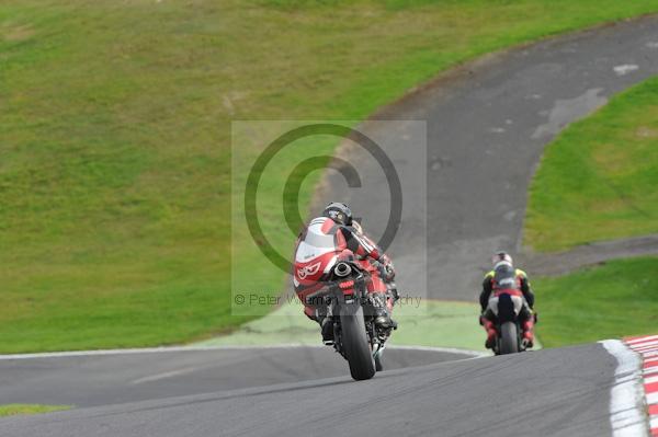 Motorcycle action photographs;Trackday digital images;cadwell;cadwell park photographs;event digital images;eventdigitalimages;motor racing louth lincolnshire;no limits trackday;peter wileman photography;trackday;trackday photos