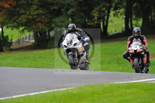 Motorcycle action photographs;Trackday digital images;cadwell;cadwell park photographs;event digital images;eventdigitalimages;motor racing louth lincolnshire;no limits trackday;peter wileman photography;trackday;trackday photos