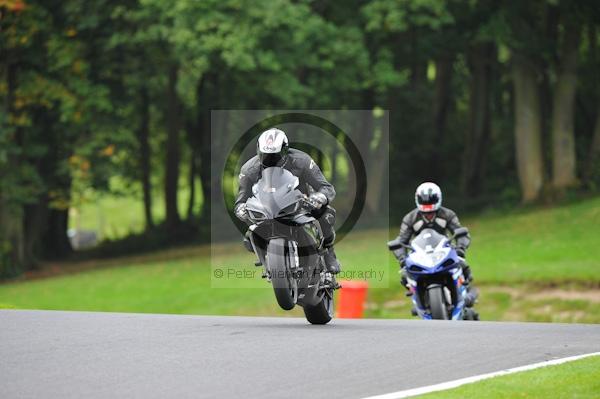 Motorcycle action photographs;Trackday digital images;cadwell;cadwell park photographs;event digital images;eventdigitalimages;motor racing louth lincolnshire;no limits trackday;peter wileman photography;trackday;trackday photos