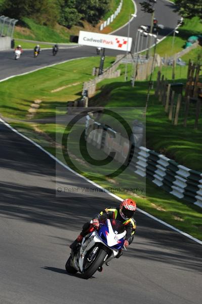 Motorcycle action photographs;Trackday digital images;cadwell;cadwell park photographs;event digital images;eventdigitalimages;motor racing louth lincolnshire;no limits trackday;peter wileman photography;trackday;trackday photos