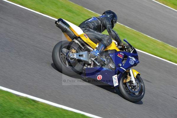 Motorcycle action photographs;Trackday digital images;cadwell;cadwell park photographs;event digital images;eventdigitalimages;motor racing louth lincolnshire;no limits trackday;peter wileman photography;trackday;trackday photos