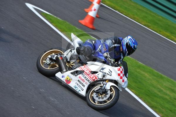 Motorcycle action photographs;Trackday digital images;cadwell;cadwell park photographs;event digital images;eventdigitalimages;motor racing louth lincolnshire;no limits trackday;peter wileman photography;trackday;trackday photos